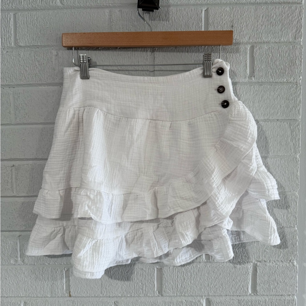 White Ruffled Skirt XS